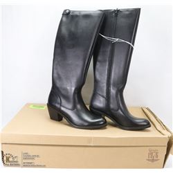 NEW GENUINE 1976 GENUINE LEATHER BOOTS SIZE 10