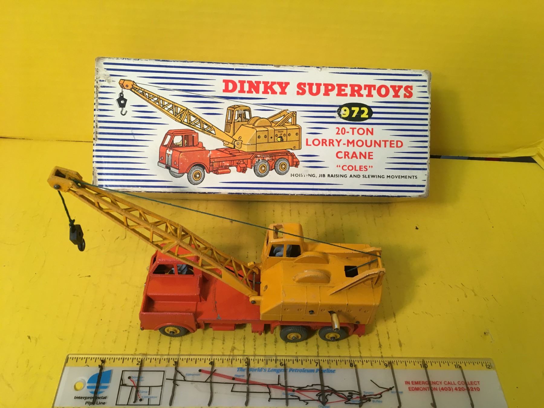 A boxed Dinky Supertoys No.501 grey with red chassis 1st type Foden 8 A boxed Dinky Supertoys No.501 grey with red chassis 1st type Foden 8