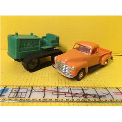 GREEN PLASTIC WIND UP CATERPILLAR 50s - NO KEY & ORANGE PLASTIC CHEV ½ TON