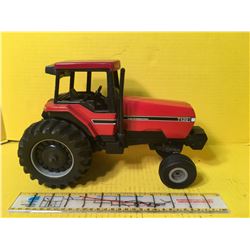 CASE IHC 1/16 7120 TRACTOR