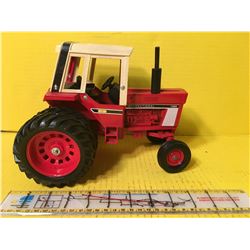 IHC 1/16 1486 W/DUALS