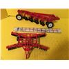 Image 1 : IHC 1/16 4 BOTTOM PLOW & IHC 1/16 DISC