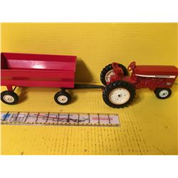 IHC 1/16 544 TRACTOR - REPAINTED W/WAGON
