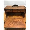 Image 2 : DOVE TAIL OAK BOX C/W DRAWERS