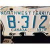 Image 2 : 1979 NORTH WEST TERRITORIES POLAR BEAR LICENSE PLATE