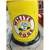 Image 8 : VINTAGE G&B VISIBLE GAS PUMP RESTORED TO WHITE ROSE
