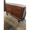 Image 1 : LIONS PAW BUFFET, ¼ CUT OAK