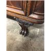 Image 5 : LIONS PAW BUFFET, ¼ CUT OAK
