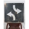 Image 1 : 2 ARROW SIGN, BLACK 36X36