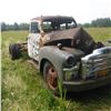Image 2 : 1949, 50, 51? CHEV 2 TON, 5 WINDOW CAB & CHASSIS