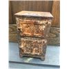 Image 1 : SALESMAN SAMPLE ICE BOX, METAL, ALASKA