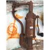 Image 2 : 2 OIL LUBSTER PUMPS, BENNETT COMP, ETC