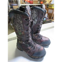 Mens Hunting Boots leather and Fabric uppers / Waterproof size 9w