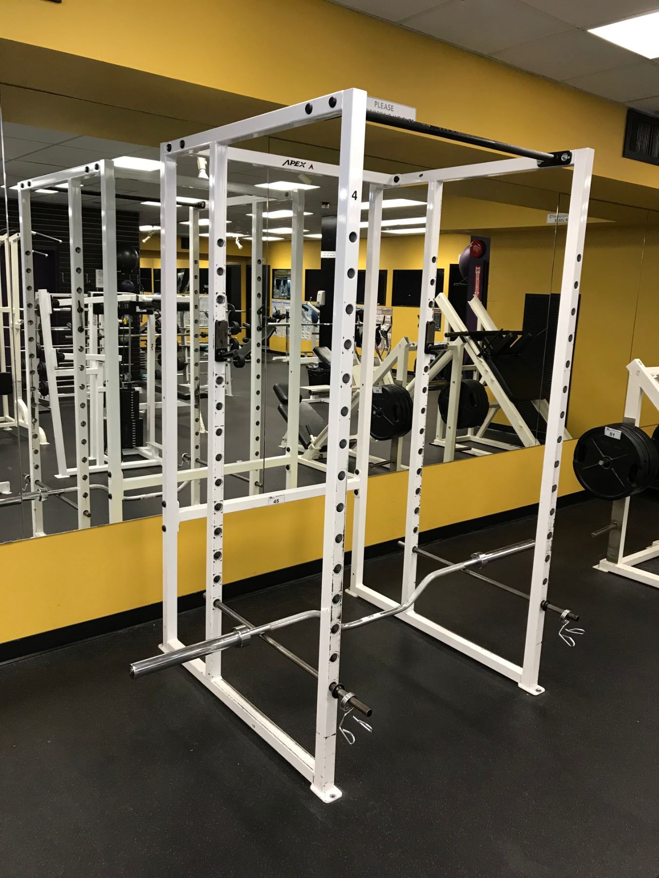 APEX SQUAT RACK - Able Auctions