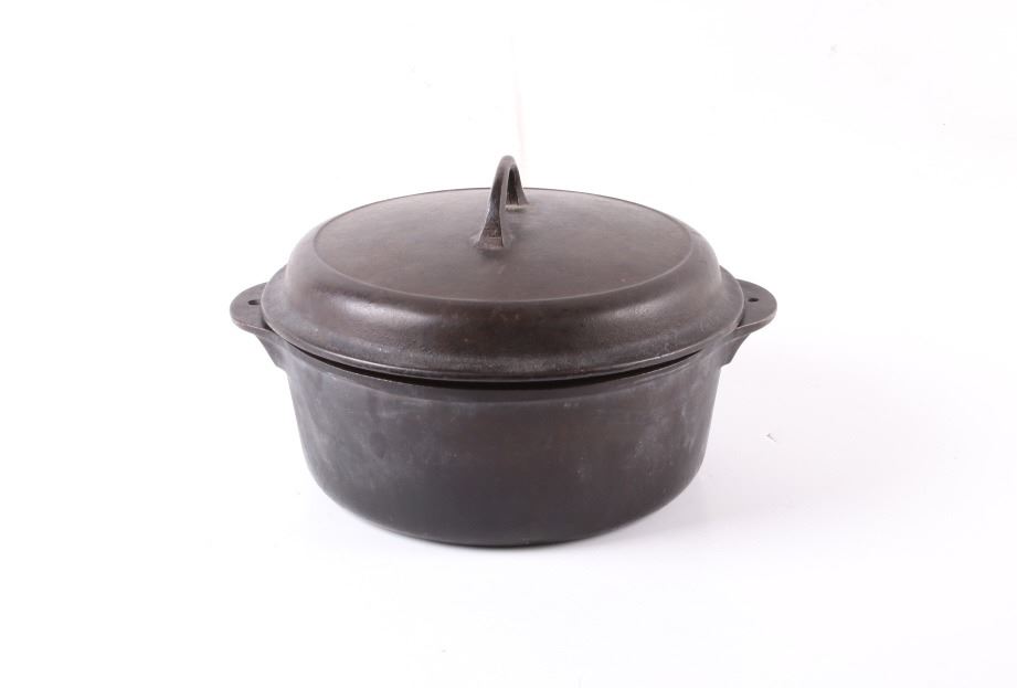 Griswold "8" TiteTop Dutch Oven/ Self Basting Lid