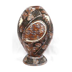 Mata Ortiz Marbleized Clay Jar by Yolanda Soto