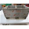Image 2 : POP BOTTLE CRATE 7 UP, 1 DIVIDER