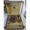 Image 1 : RCA PORTABLE RECORD PLAYER