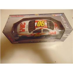 16 TODD KLEEVER 1:24 SCALE OFFICIAL NASCAR DIE CAST CAR UNUSED IN BOX