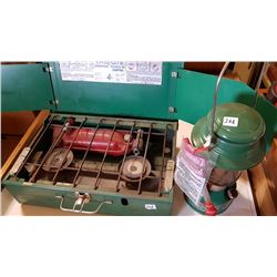 COLEMAN LANTERN (NEW) & STOVE