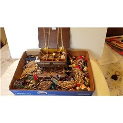 LARGE LOT OF JEWELRY & JEWELRY BOX