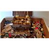 Image 2 : LARGE LOT OF JEWELRY & JEWELRY BOX