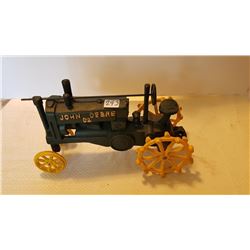 CAST IRON JOHN DEERE TRACTOR 11"