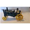 Image 2 : CAST IRON JOHN DEERE TRACTOR 11"