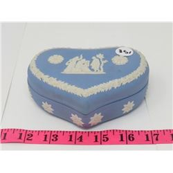 WEDGEWOOD JASPERWARE HEART JEWELRY BOX