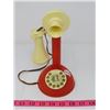 Image 1 : TOY CANDLESTICK TELEPHONE
