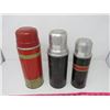 Image 2 : 3 VINTAGE THERMOSES