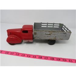 ANTIQUE DELIVERY DIE CAST TRUCK 1930S