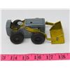 Image 4 : MARK HIGH LIFT LOADER 5"
