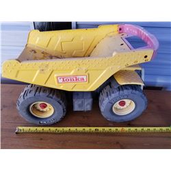 LRG TONKA DUMP TRUCK 20"
