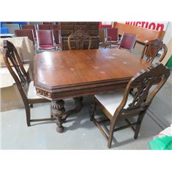 OAK DINING TABLE W/SCISSOR LEAF, 4 CHAIRS, ORIGINAL EXCEPT CHAIR SEATS, 44"X62"