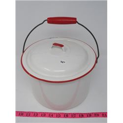RE/WHITE 10 QT. ENAMEL COOKING POT, LID, HANDLE, VINTAGE