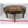 Image 3 : SMALL FOOT STOOL MOD. #502 14X10X9"