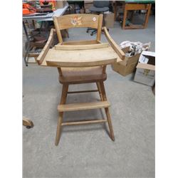 VINTAGE WOODEN HIGHCHAIR