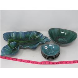 MADE IN CANADA, LOOKS LIKE BLUE MOUNTAIN SNACK DISH & 4 BOWLS