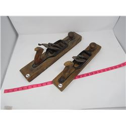 2 WOODEN WOOD PLAINS 'BAILEY' W/METAL WORKING AREA 18" BASE & 1 15" BASE