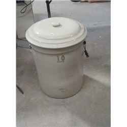 10 GAL MEDALTA CROCK, W/LID, NO CRACKS/CHIPS