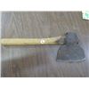 Image 1 : HEWING AXE