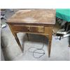 Image 7 : SINGER ELECTRIC SEWING MACHINE W/STAND