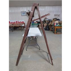 5FT WOOD LADDER