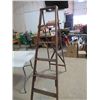 Image 2 : 5FT WOOD LADDER