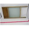 Image 2 : WASH BOARD W/GREEN TINTED GLASS