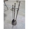 Image 1 : FIRE PLACE SET, INCL SCOOP & TONGS
