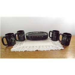 4 MUG/PLATE SETS 4 SNACK TRAYS/MUGS, 6 SHOOTER GLASSES & TRAY