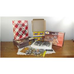 VINTAGE APPLE CORER, COOKBOOK, NORDICWARE SWEDISH ROSETTE FORMS, FULL CARTON OF VICERORY FRUIT JAR R