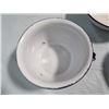 Image 4 : ENAMEL WARE CHAMBER POT/BASIN, BOWL